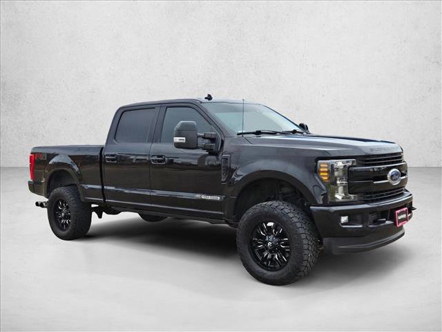 Used 2019 Ford F250 Lariat w/ Lariat Ultimate Package image 3