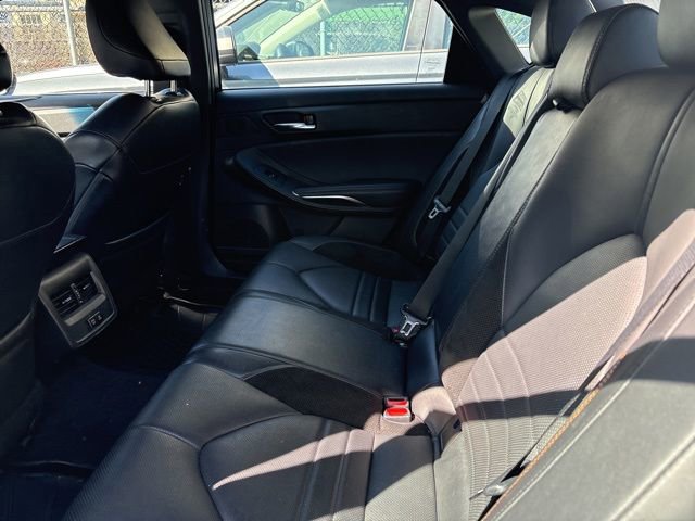 Used 2022 Toyota Avalon XSE image 7