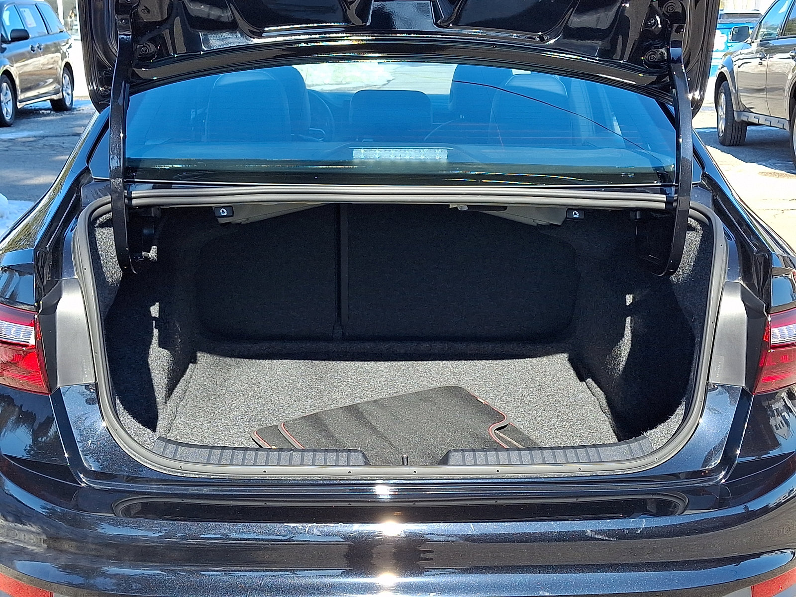 Used 2025 Volkswagen Jetta GLI Autobahn image 29