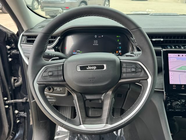 Used 2023 Jeep Grand Cherokee 4WD 4xe image 23