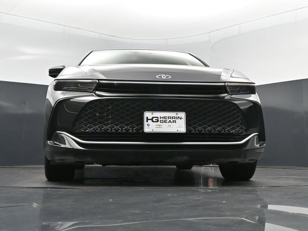 Used 2023 Toyota Crown XLE AWD/4WD image 46