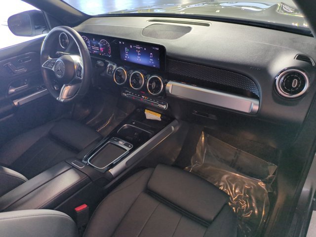Used 2026 Mercedes-Benz GLB 250 image 21