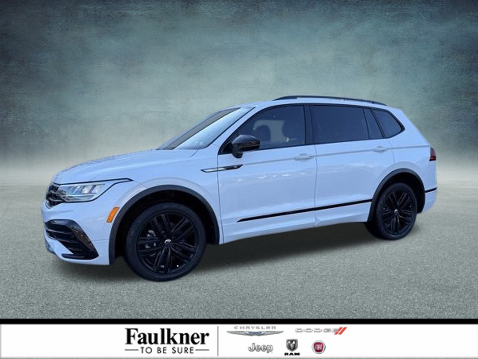 Used 2022 Volkswagen Tiguan SE R-Line