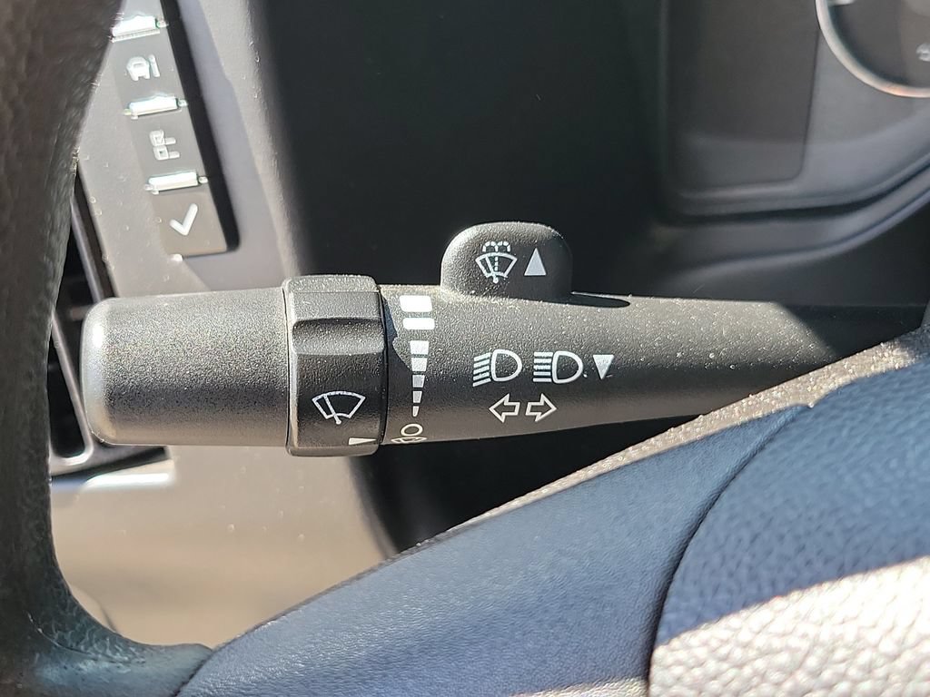 Used 2017 Chevrolet Express 2500 RWD image 15