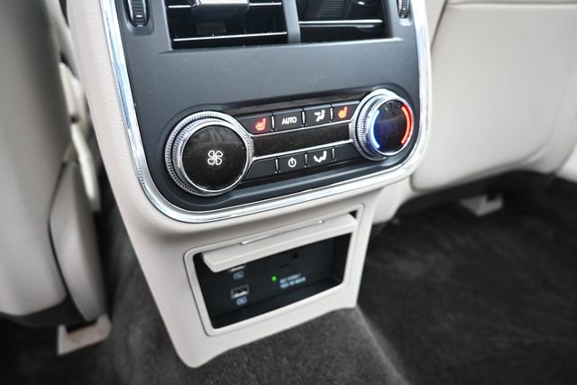 Used 2017 Lincoln Continental Reserve w/ Technology Package image 27