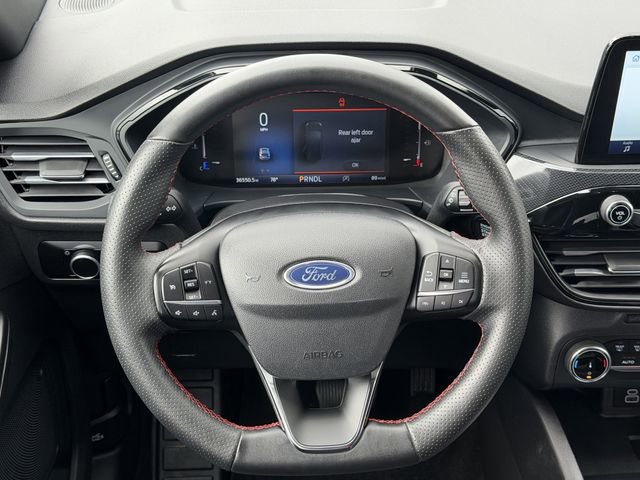Used 2025 Ford Escape ST-Line FWD image 11