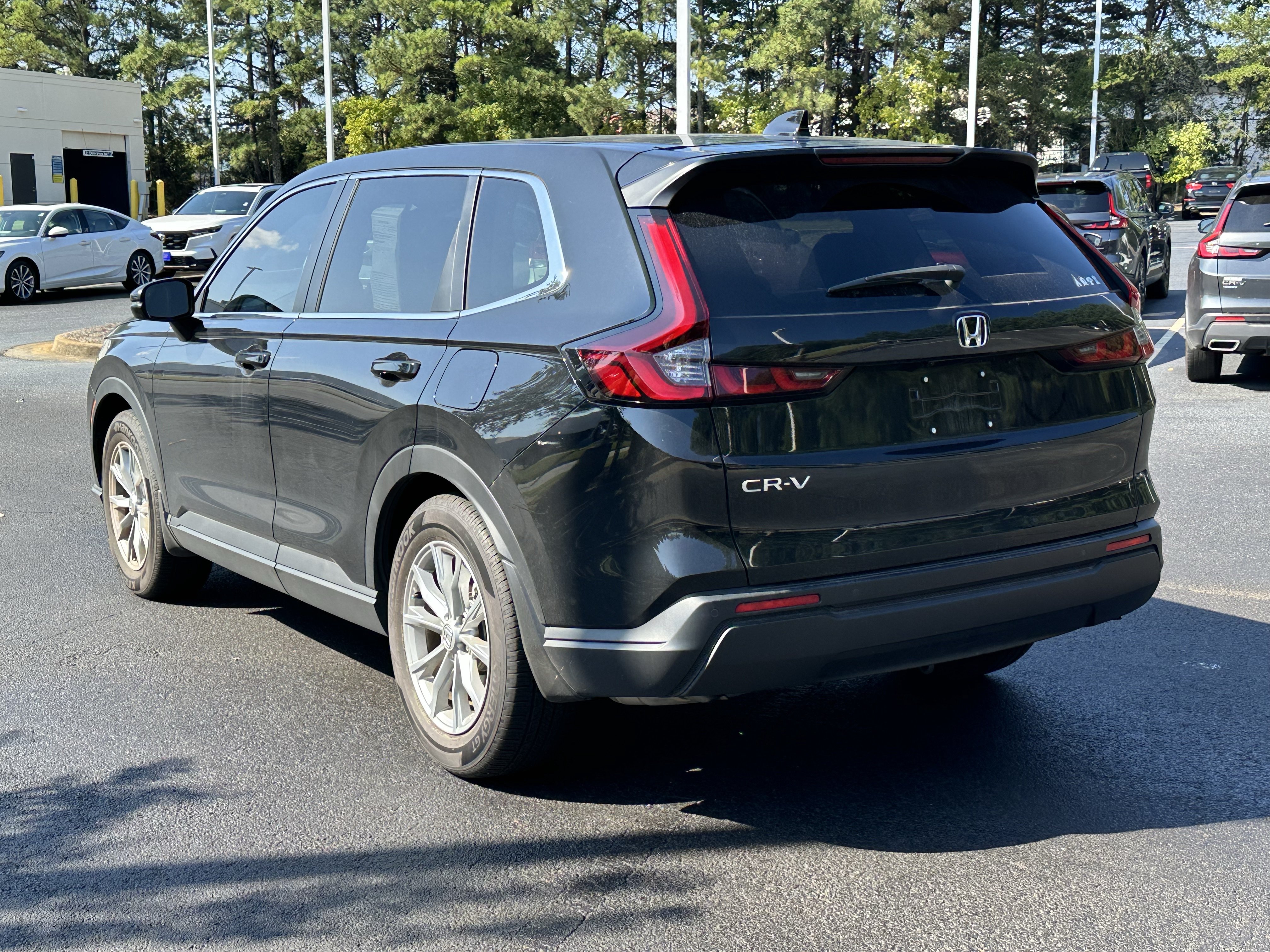 Used 2025 Honda CR-V EX-L image 11
