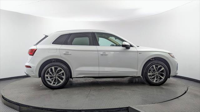 Used 2023 Audi Q5 2.0T Premium Plus w/ Premium Plus Package AWD/4WD image 9