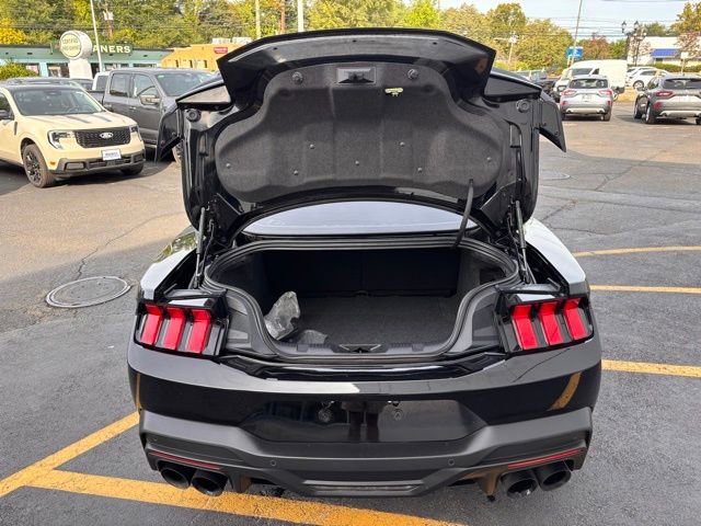 Used 2024 Ford Mustang Dark Horse image 8