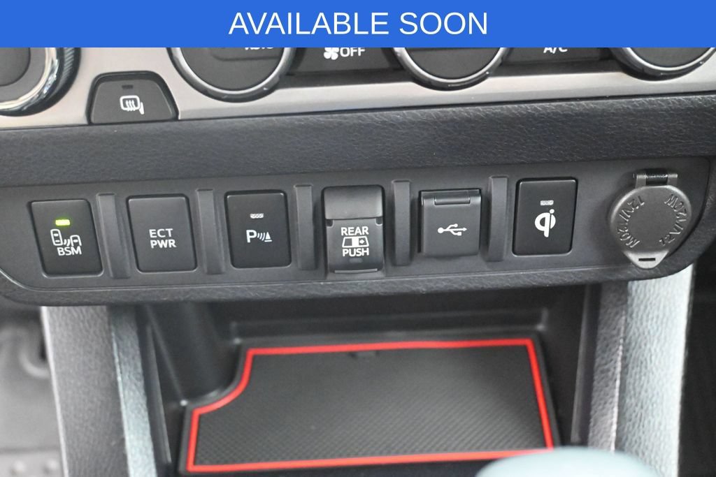 Used 2020 Toyota Tacoma Limited AWD/4WD image 24