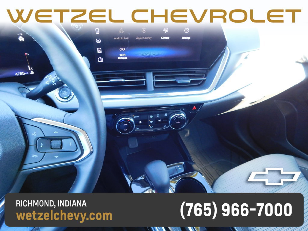 Used 2025 Chevrolet Trax LT w/ Driver Confidence Package FWD image 31