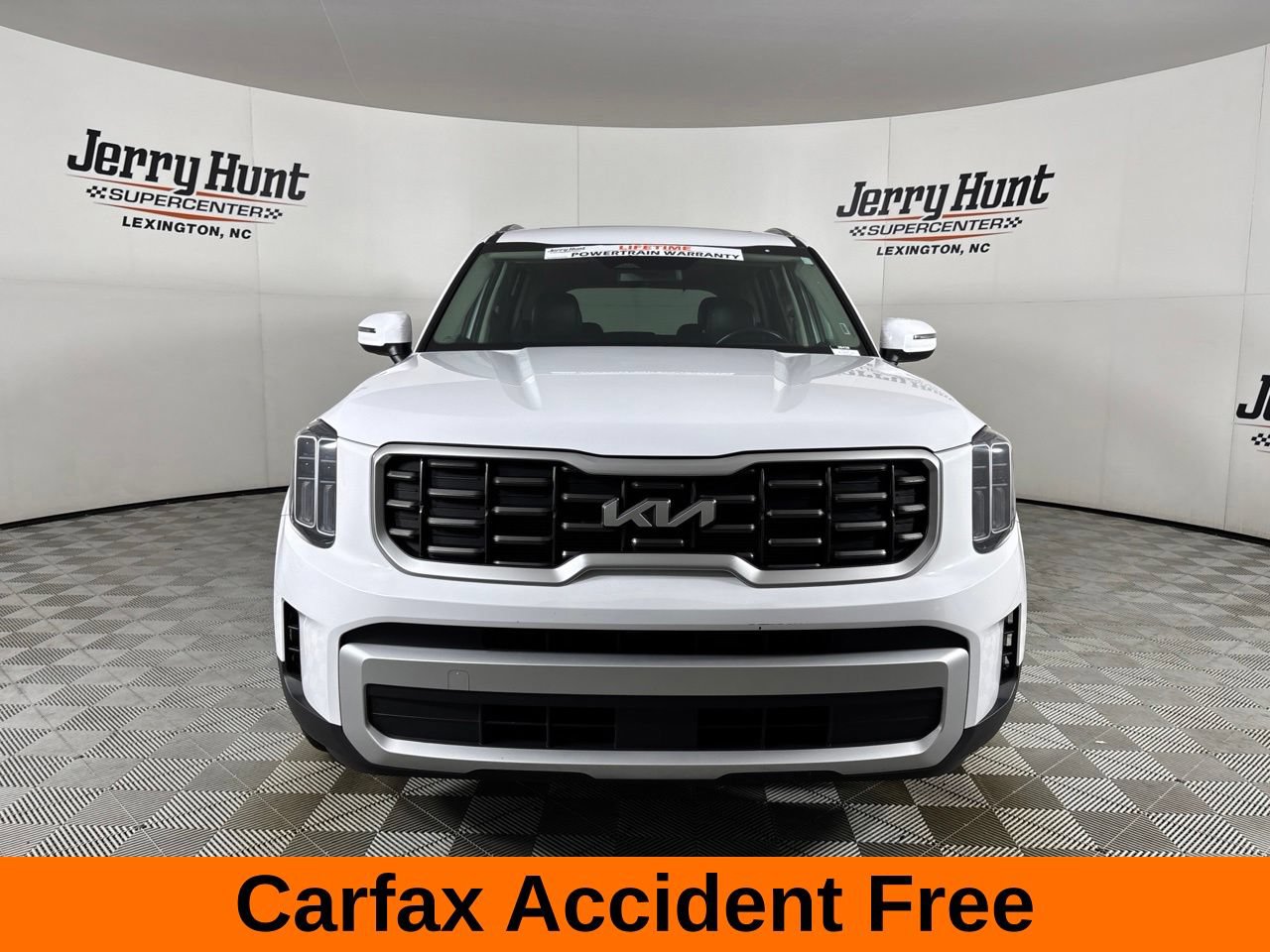 Used 2025 Kia Telluride S AWD/4WD image 3