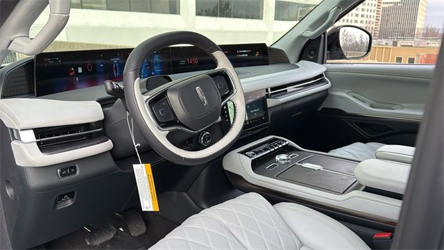 New 2026 Lincoln Navigator L Black Label image 36