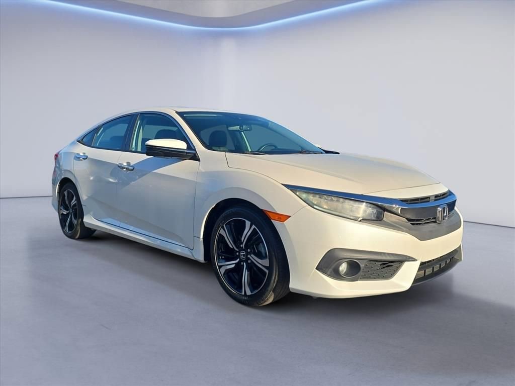 Used 2017 Honda Civic Touring image 7