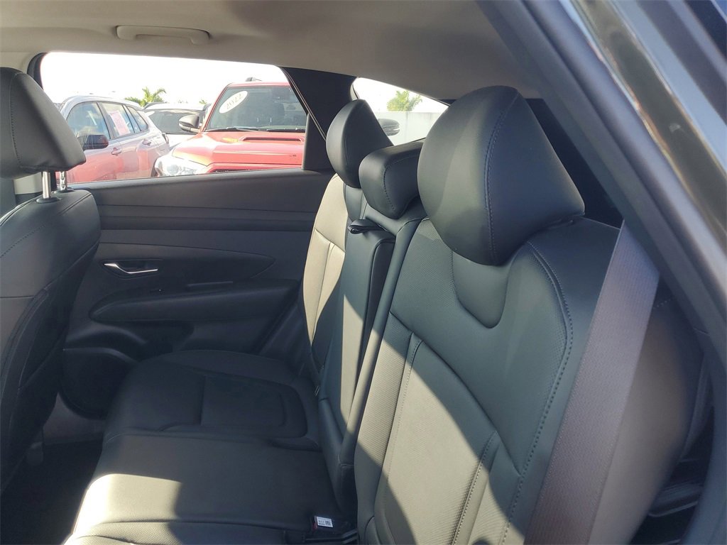 Used 2025 Hyundai Tucson SEL image 13