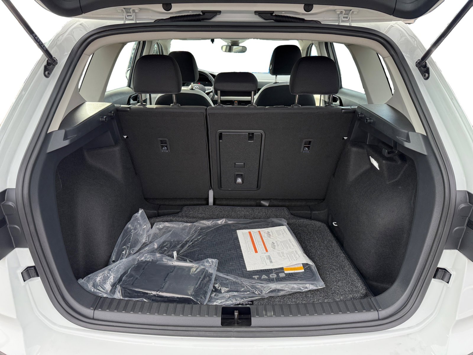 New 2026 Volkswagen Taos S image 17