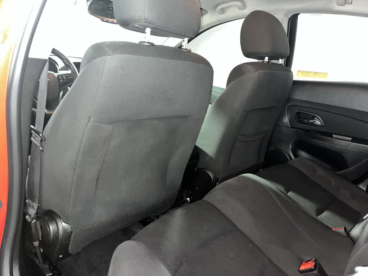 Used 2016 Chevrolet Cruze LT FWD image 23