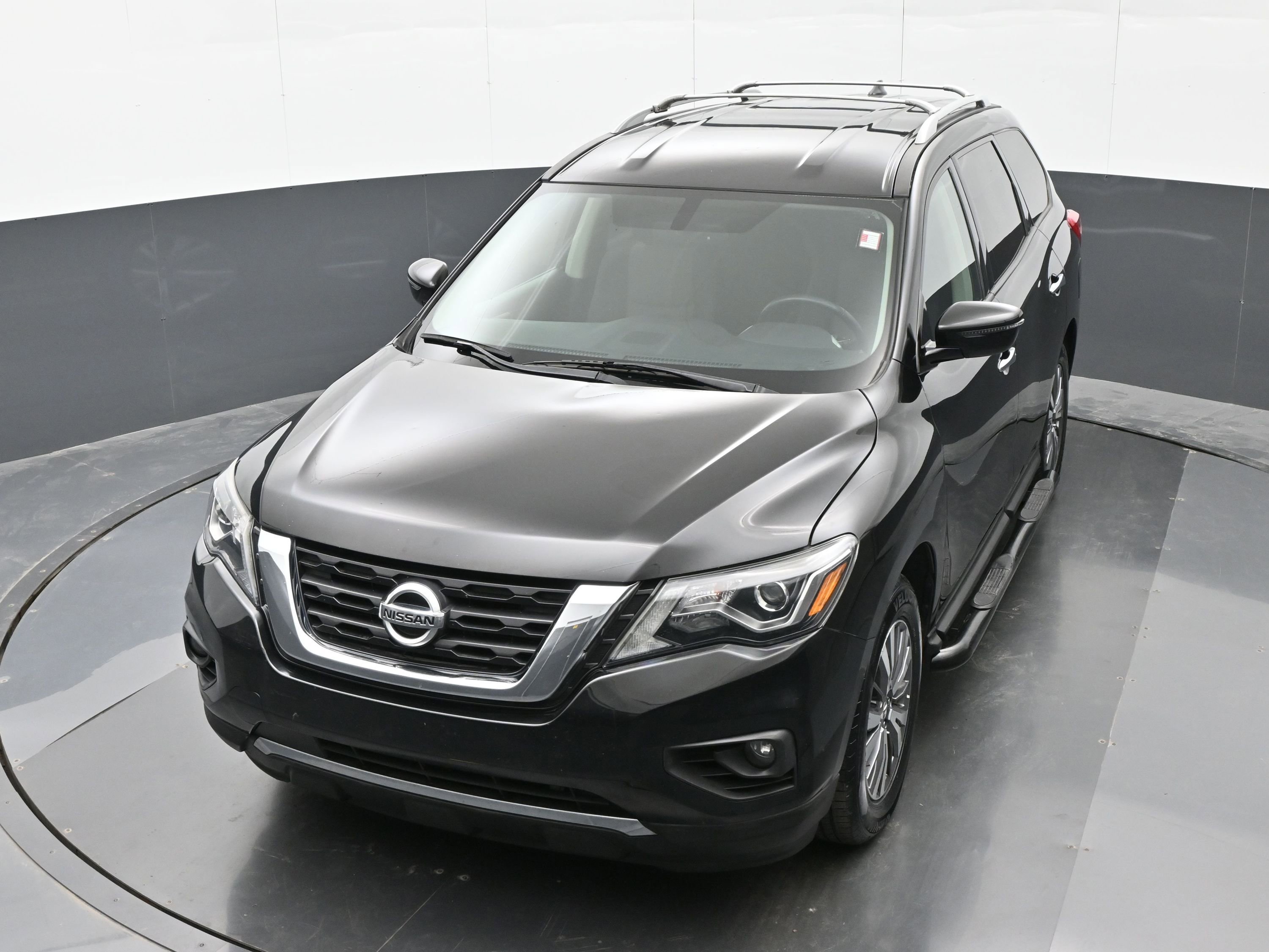 Used 2020 Nissan Pathfinder SV image 38