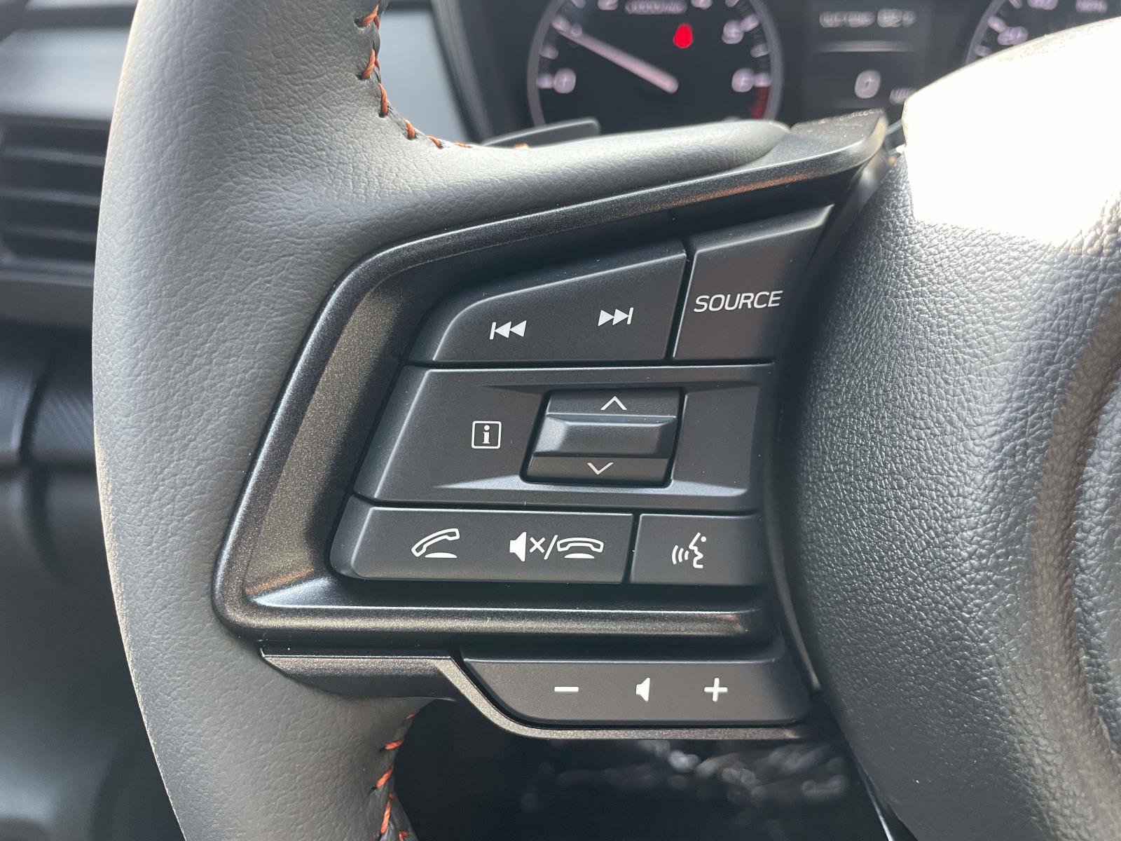 New 2025 Subaru Crosstrek 2.5i Limited w/ Popular Package #4A image 9