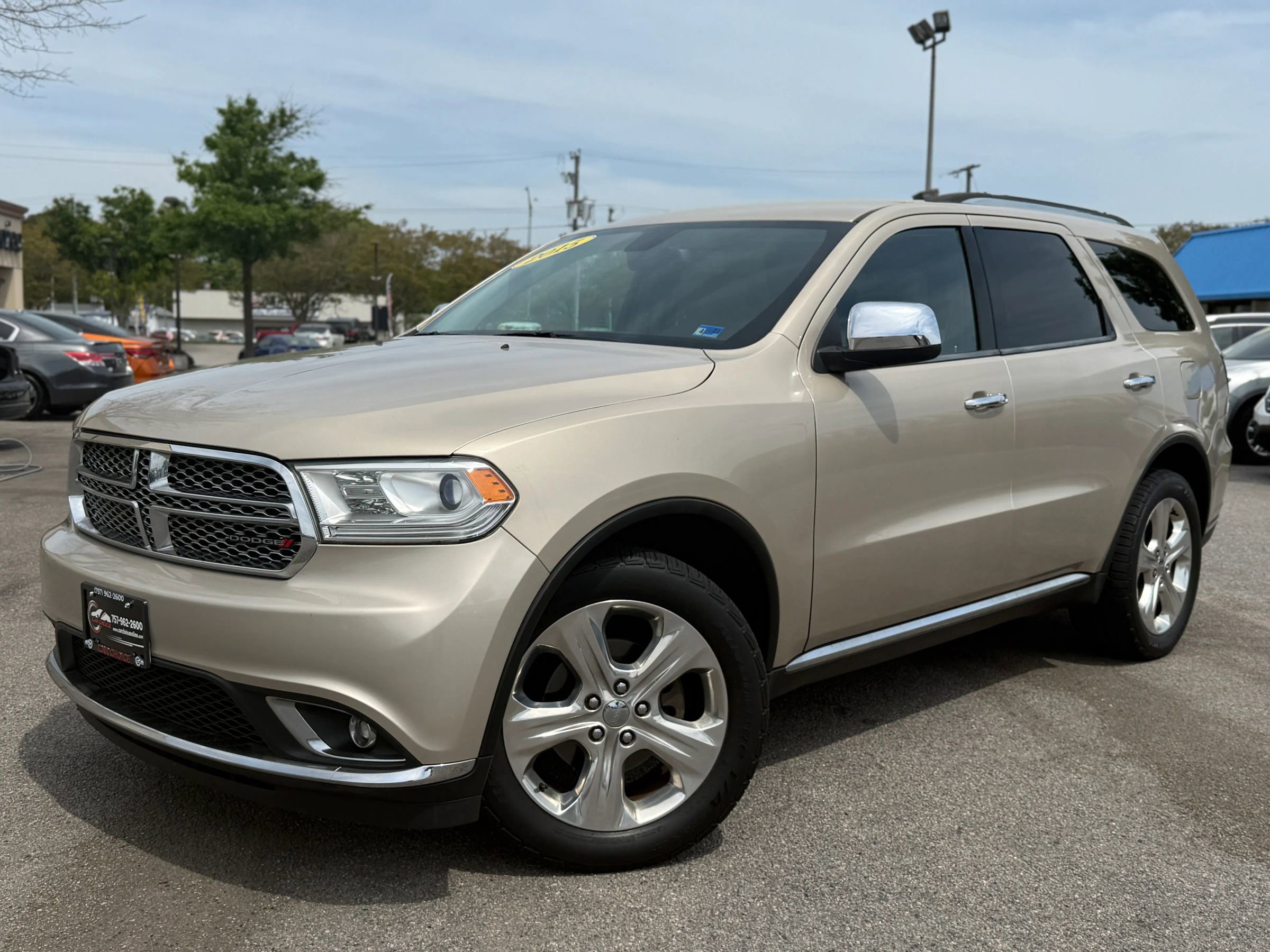 Used 2015 Dodge Durango SXT w/ Quick Order Package 23B AWD/4WD image 1