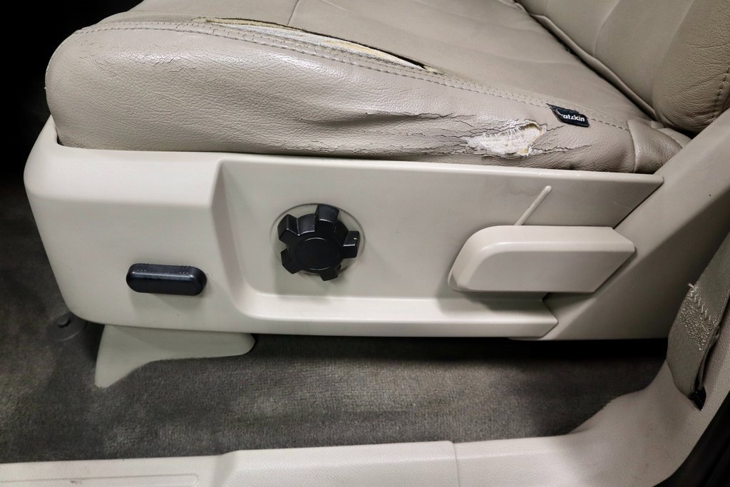 Used 2011 Ford Expedition EL XLT image 25