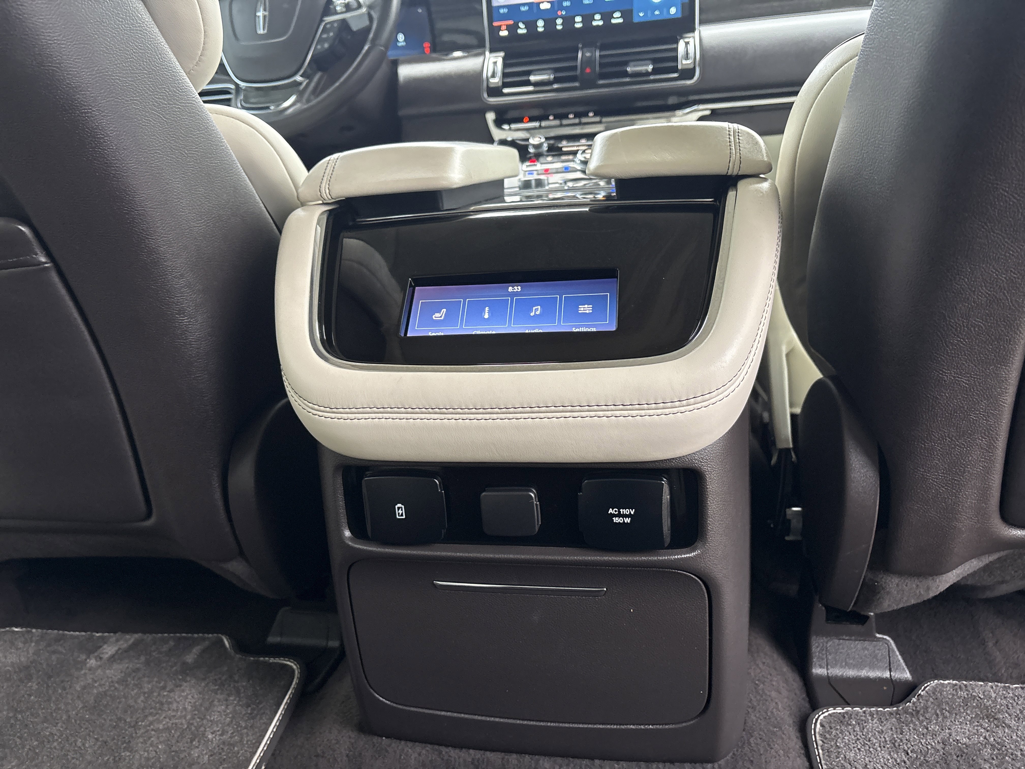 Used 2023 Lincoln Navigator L Black Label image 9