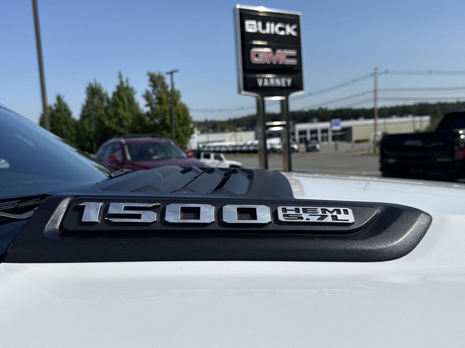 Used 2022 RAM 1500 Laramie w/ Sport Appearance Package image 4