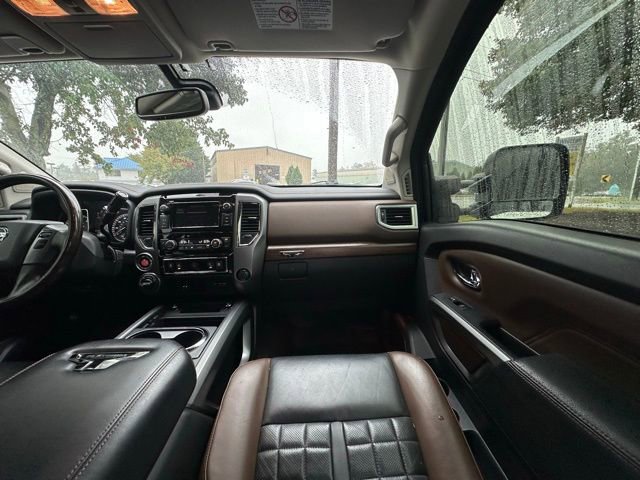 Used 2019 Nissan Titan Platinum Reserve w/ Platinum Utility Package image 32
