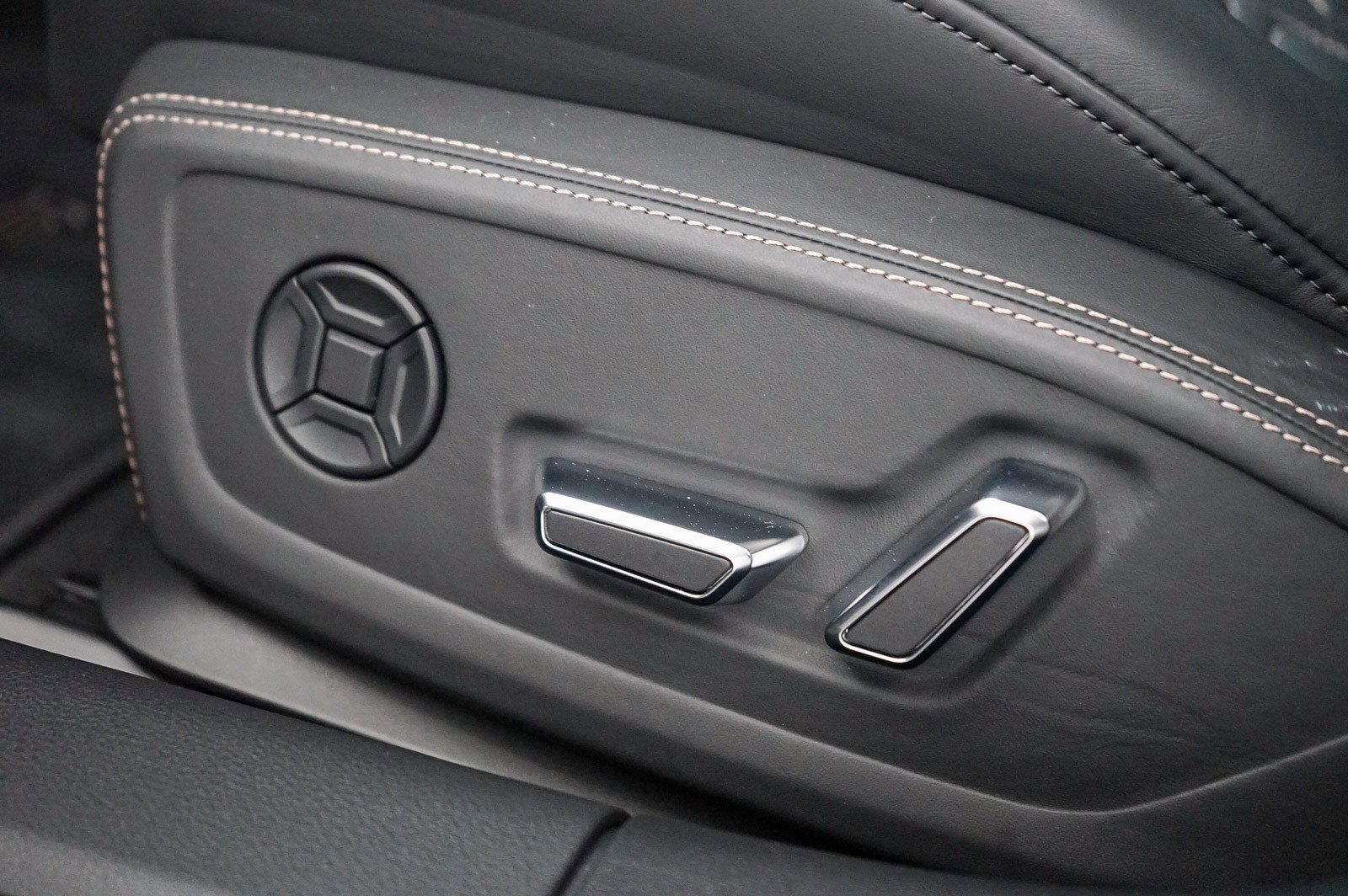 Used 2024 Audi RS 6 performance image 31