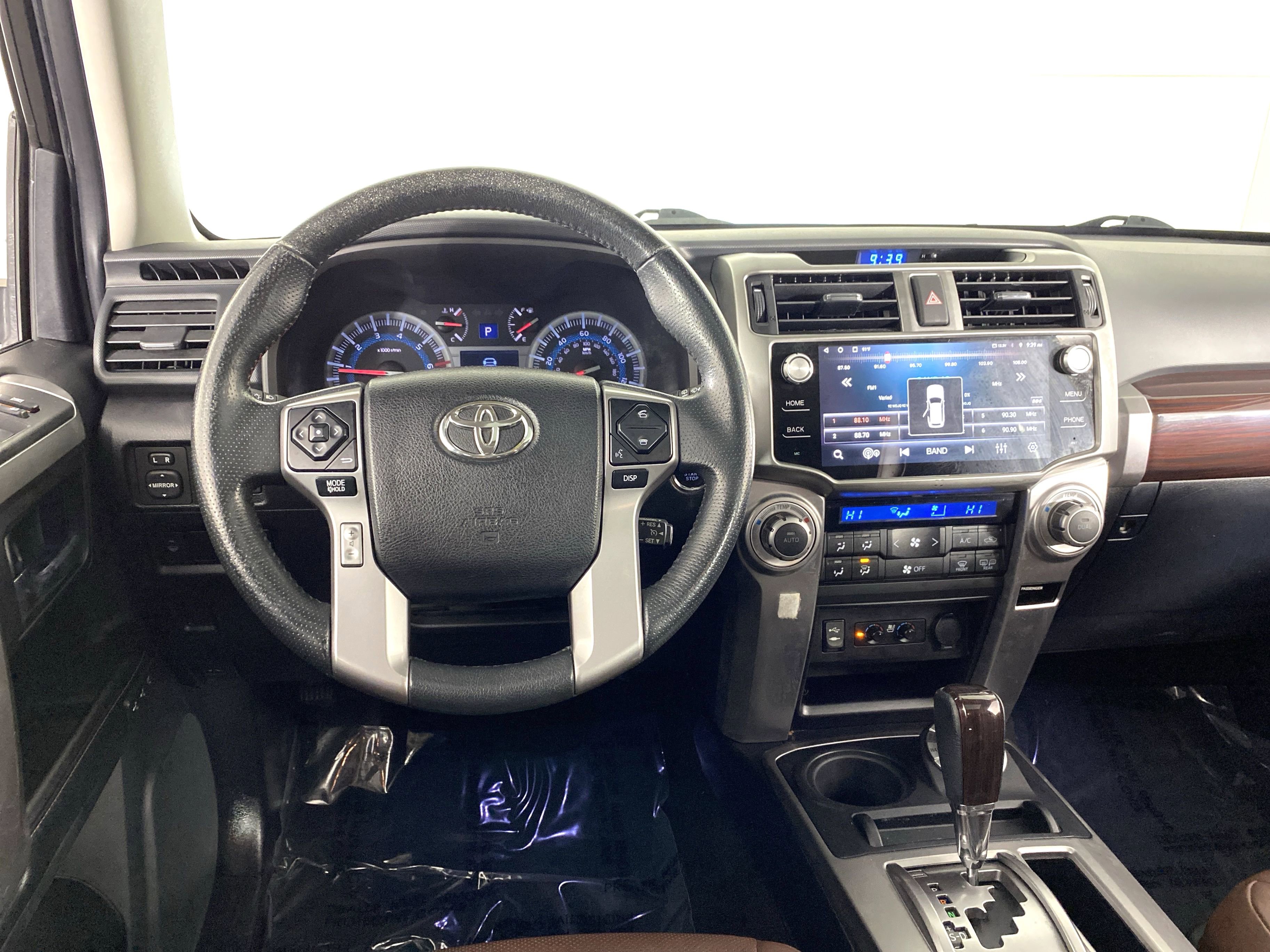 Used 2015 Toyota 4Runner SR5 image 18