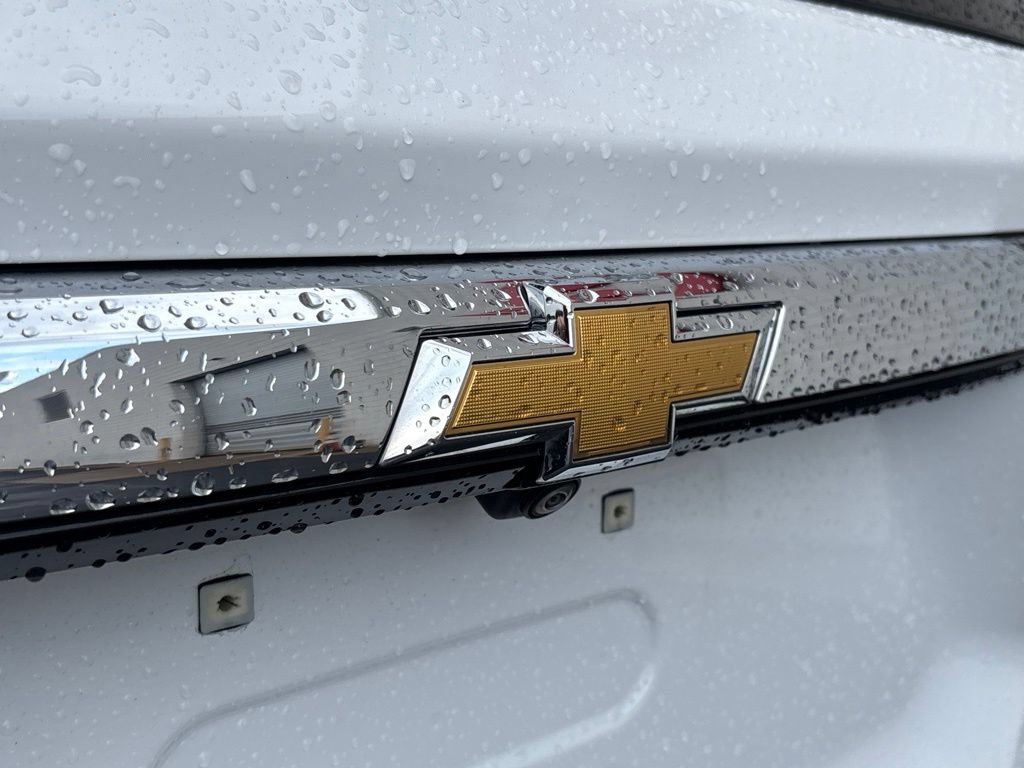 Used 2023 Chevrolet Traverse LT FWD image 34