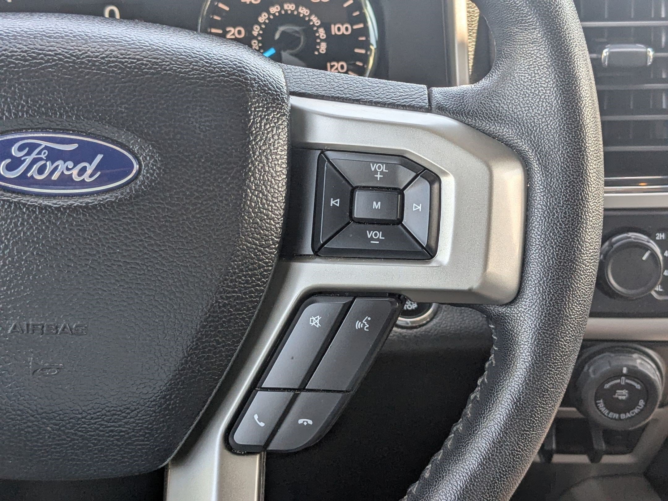 Certified 2020 Ford F150 Lariat w/ Equipment Group 502A Luxury AWD/4WD image 20