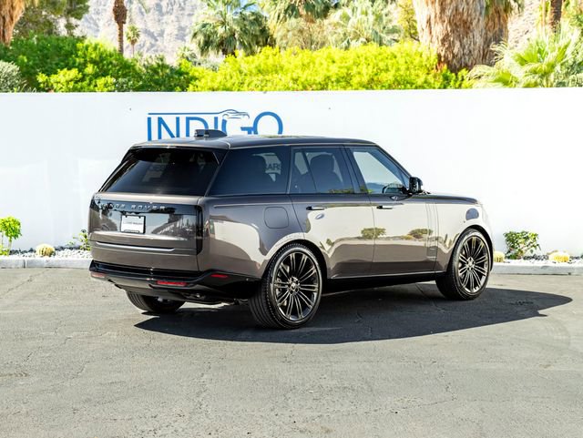 Used 2024 Land Rover Range Rover SE AWD/4WD image 6