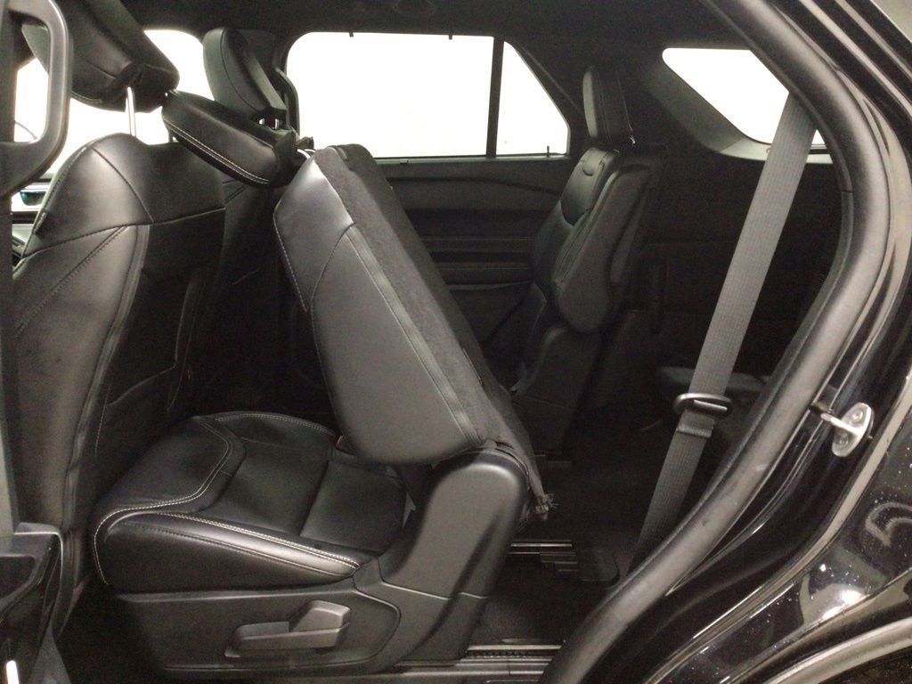 Used 2024 Ford Explorer ST w/ Technology Package image 21