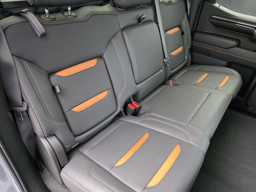 Used 2024 GMC Sierra 1500 AT4 w/ Technology Package image 29