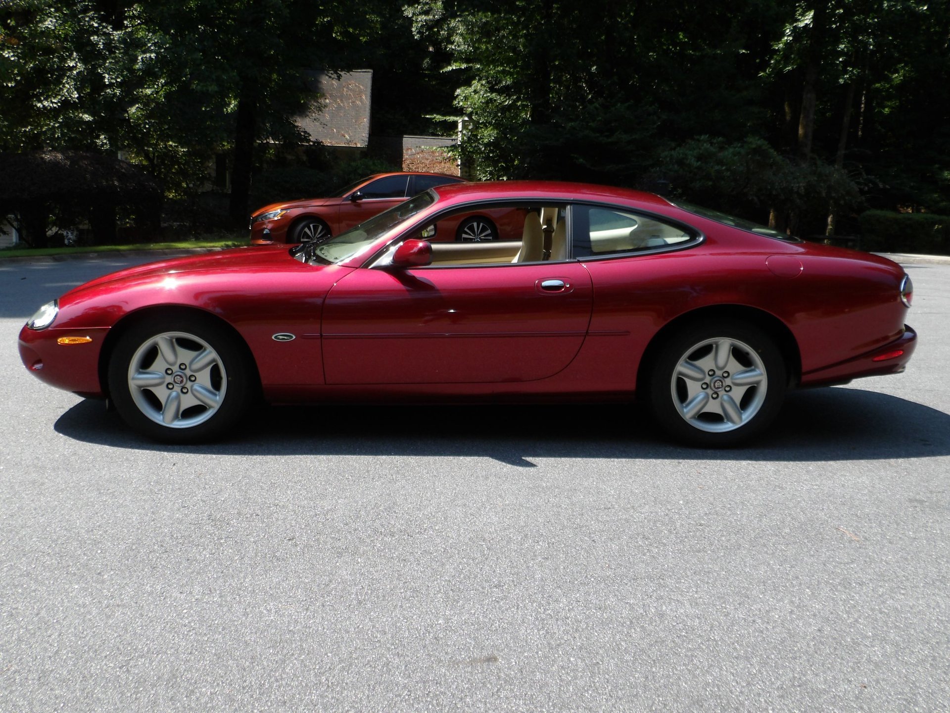 Used 1997 Jaguar XK8 Coupe RWD image 13