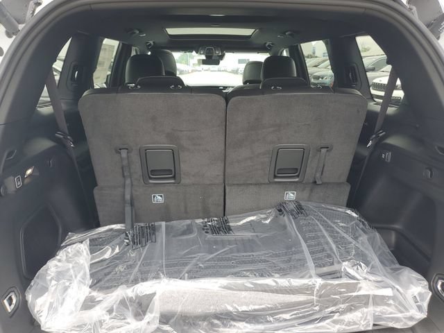 New 2026 Jeep Grand Cherokee L Limited w/ Limited Altitude Package AWD/4WD image 8