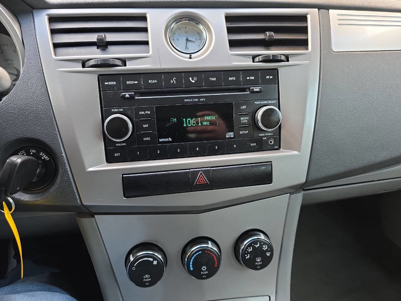 Used 2008 Chrysler Sebring Touring image 19