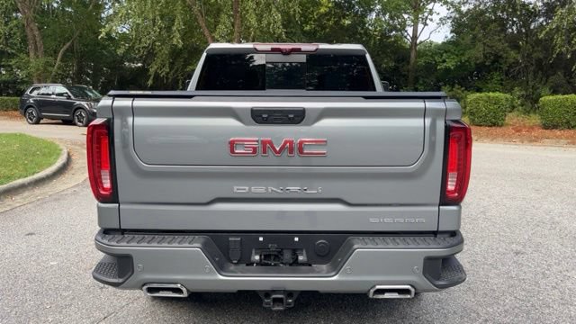 Used 2025 GMC Sierra 1500 Denali w/ Denali Reserve Package AWD/4WD image 8