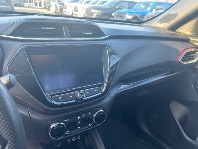Used 2022 Chevrolet TrailBlazer RS w/ Sun and Liftgate Package AWD/4WD image 11