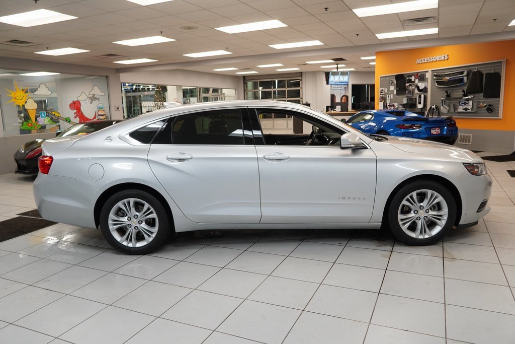 Used 2015 Chevrolet Impala LT w/ Convenience Package image 12