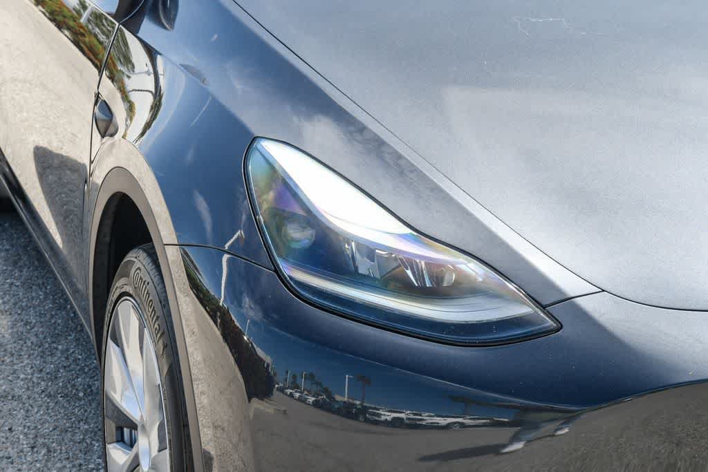 Used 2024 Tesla Model Y 2WD image 4