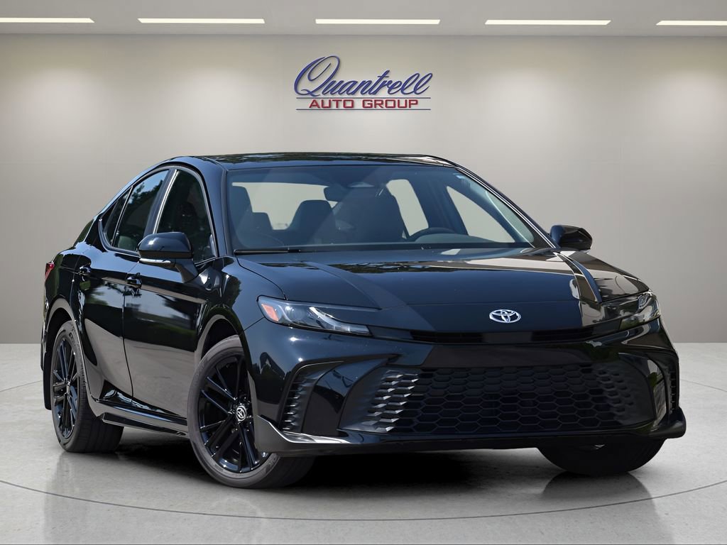 Used 2025 Toyota Camry SE