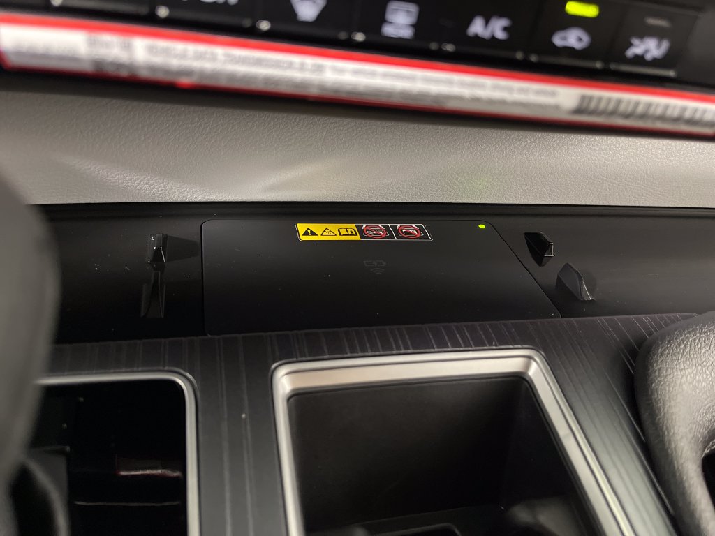 Certified 2026 Toyota Sienna LE FWD image 30