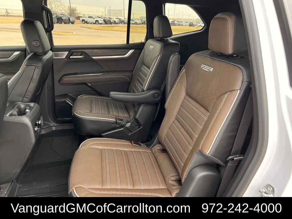 New 2026 GMC Acadia Denali Ultimate w/ LPO, Floor Liner Package AWD/4WD image 26