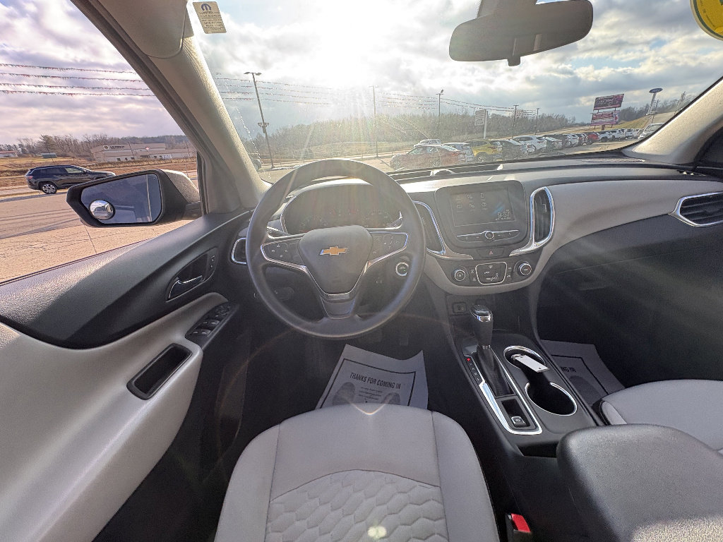 Used 2018 Chevrolet Equinox LS FWD image 24