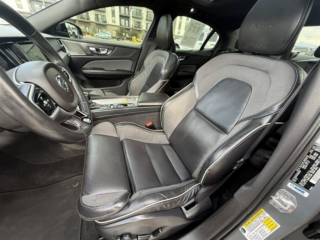 Used 2019 Volvo S60 T5 R-Design FWD image 29