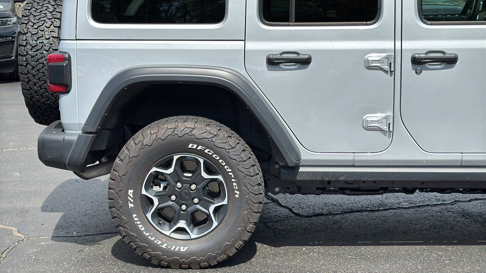 Used 2023 Jeep Wrangler Unlimited Rubicon 4xe w/ Steel Bumper Group AWD/4WD image 10