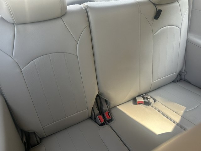 Used 2014 Buick Enclave Leather FWD image 9