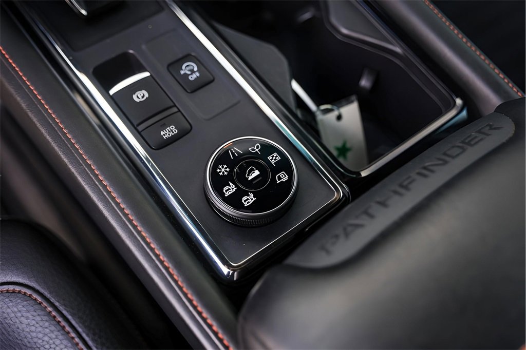 Used 2024 Nissan Pathfinder Rock Creek image 26